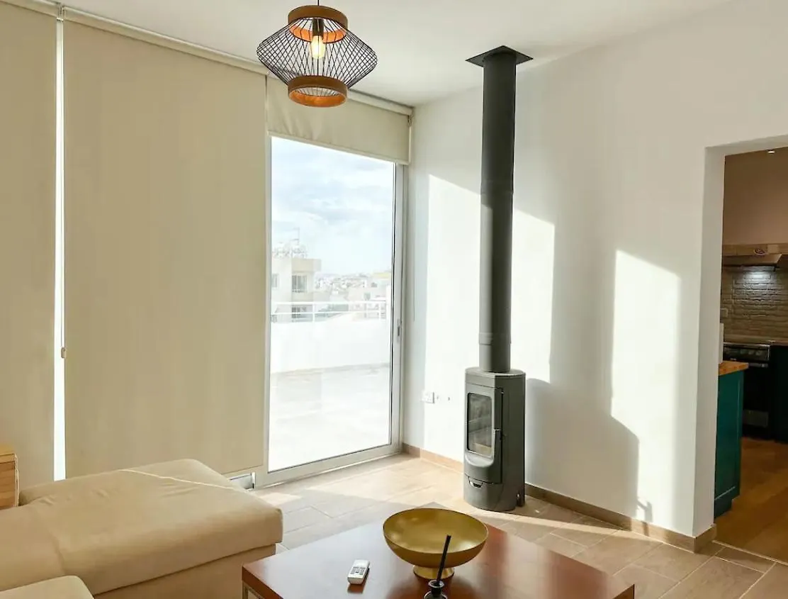Neptune Apartment Larnaca